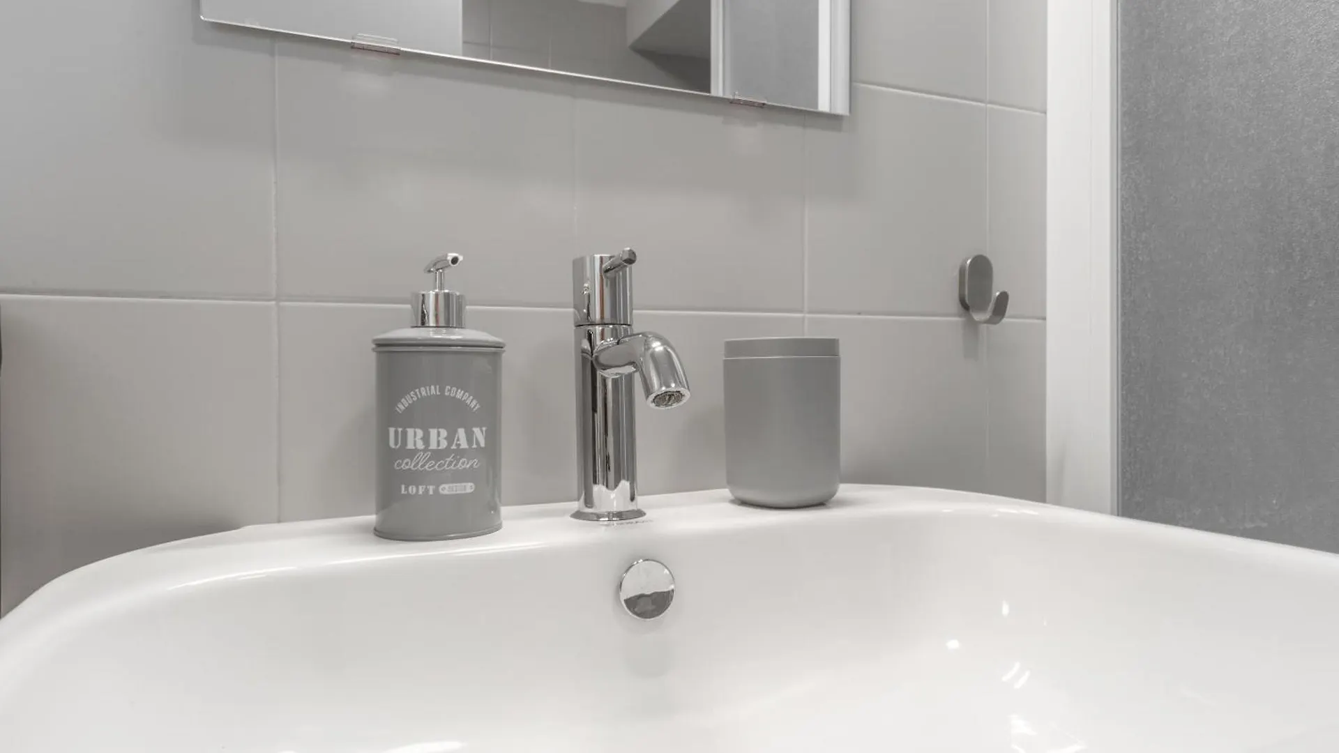 Apartment Loft Bicocca Comfort Suite Milan